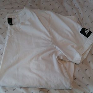 Adidas mens T shirt
